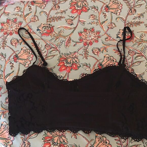 Club Monaco Black Sleeveless Top with Lace Bra for Underneath - Picture 8 of 13